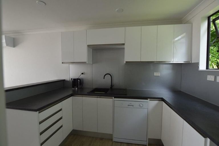 Photo of property in 4/5 Monte Cassino Place, Birkdale, Auckland, 0626