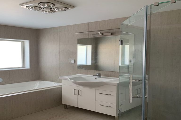 Photo of property in 37a Great South Road, Papakura, 2110