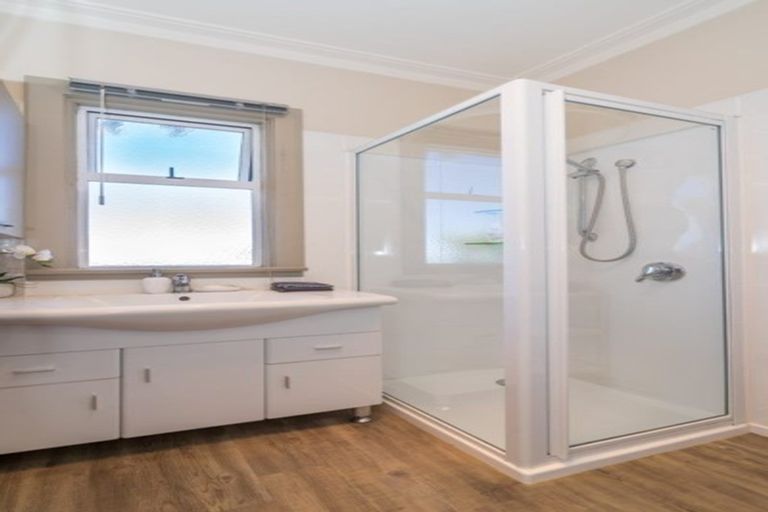 Photo of property in 8 Marewa Street, Kew, Dunedin, 9012