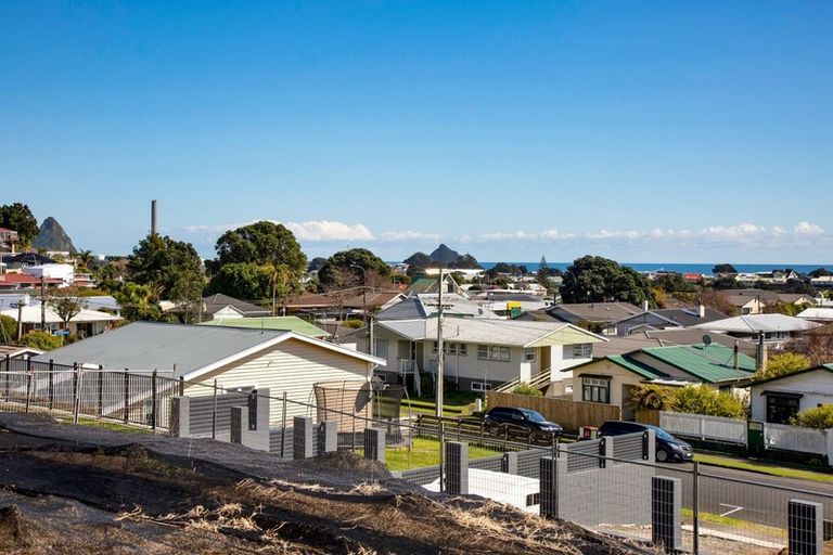 Photo of property in 77 Fulford Street, New Plymouth, 4310