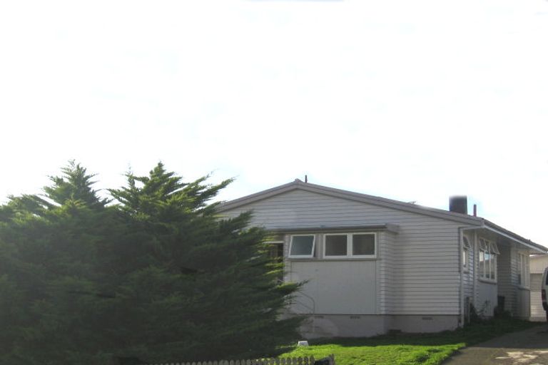Photo of property in 4 Triton Place, Cannons Creek, Porirua, 5024