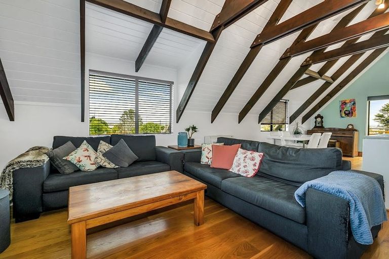 Photo of property in 43a Formby Avenue, Point Chevalier, Auckland, 1022