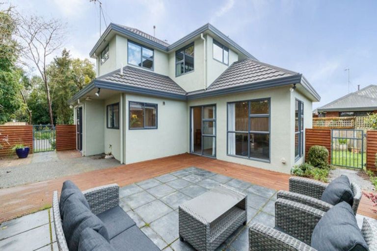 Photo of property in 9 Scandia Court, Hokowhitu, Palmerston North, 4410