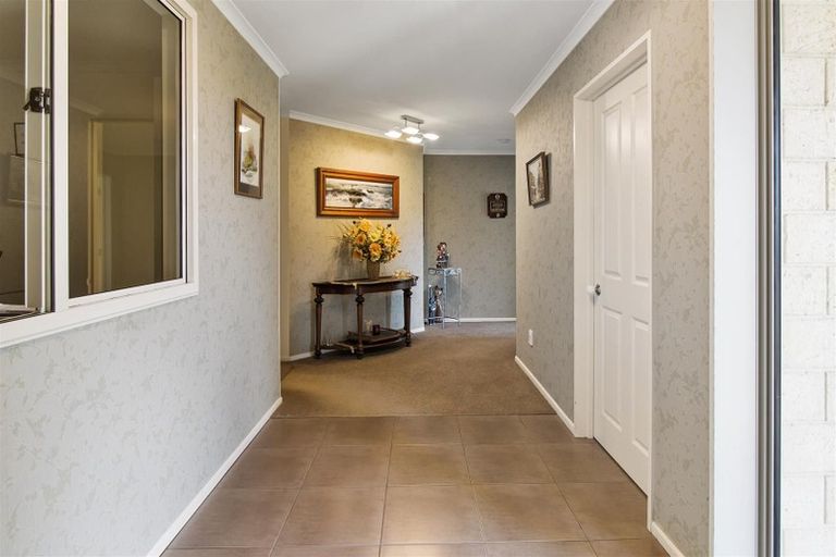 Photo of property in 15 Cashel Street, Waimate, 7924