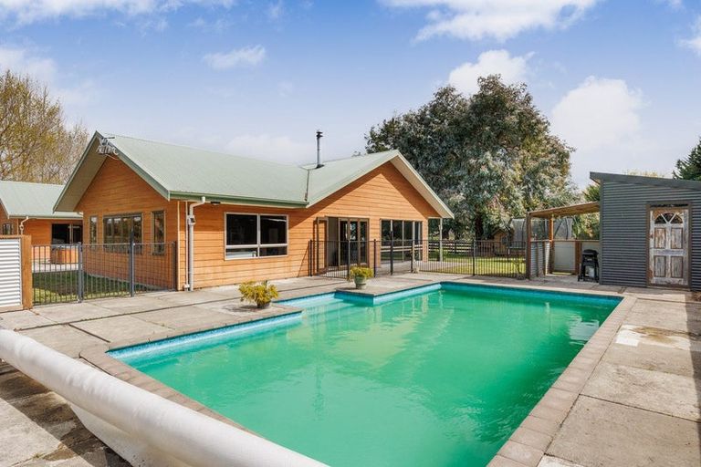 Photo of property in 440 Stoney Creek Road, Kelvin Grove, Palmerston North, 4470
