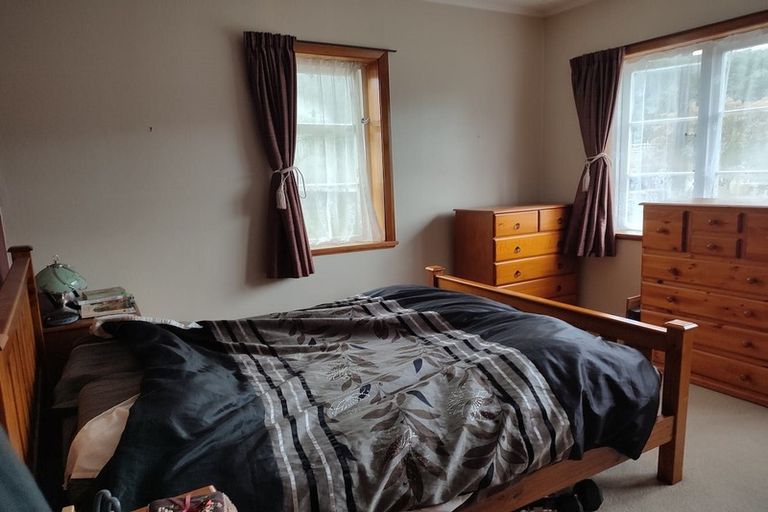 Photo of property in 31 Nile Street, Waterloo, Lower Hutt, 5011