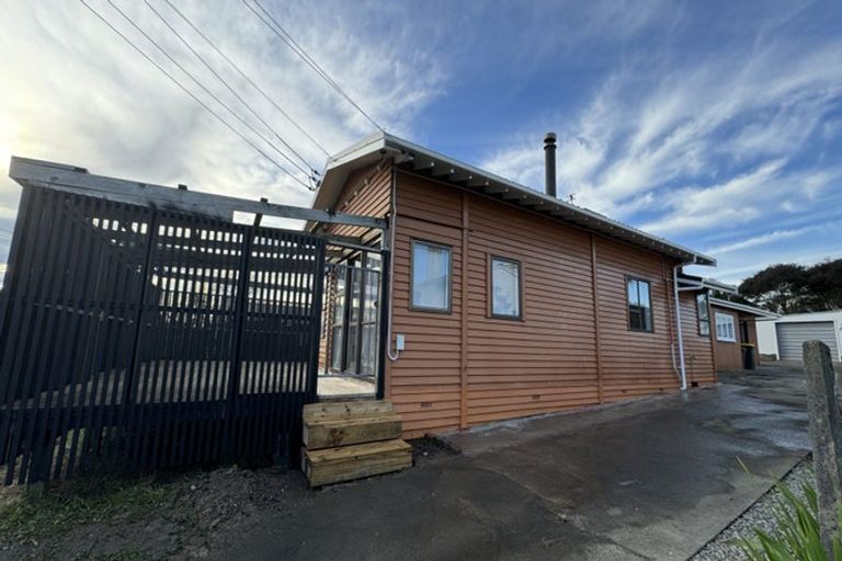 Photo of property in 53 Walmer Road, Point Chevalier, Auckland, 1022