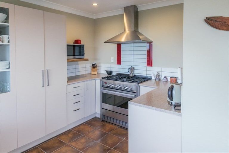 Photo of property in 12 Panorama Avenue, Paihia, 0200