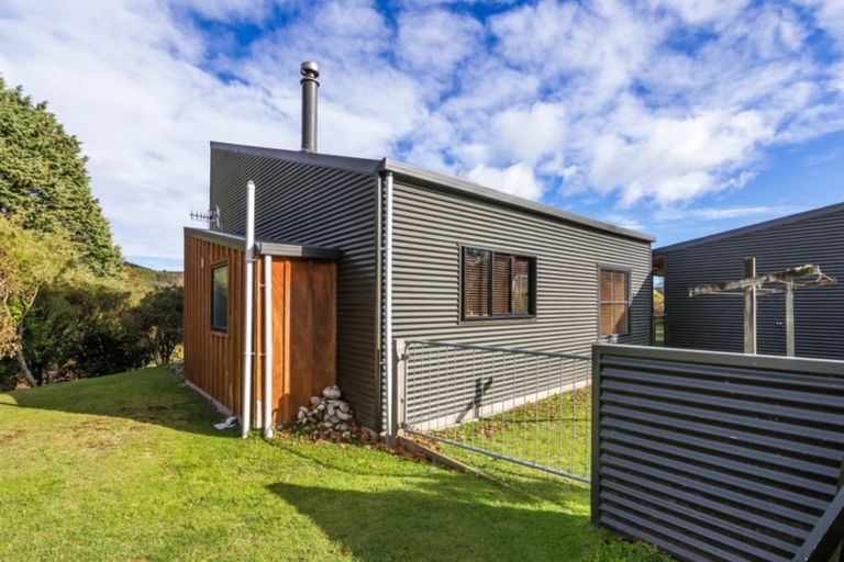 Photo of property in 18 Susan Lane, Kinloch, Taupo, 3377