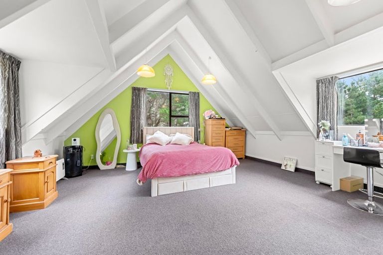 Photo of property in 65 Cottle Park Drive, Normandale, Lower Hutt, 5010