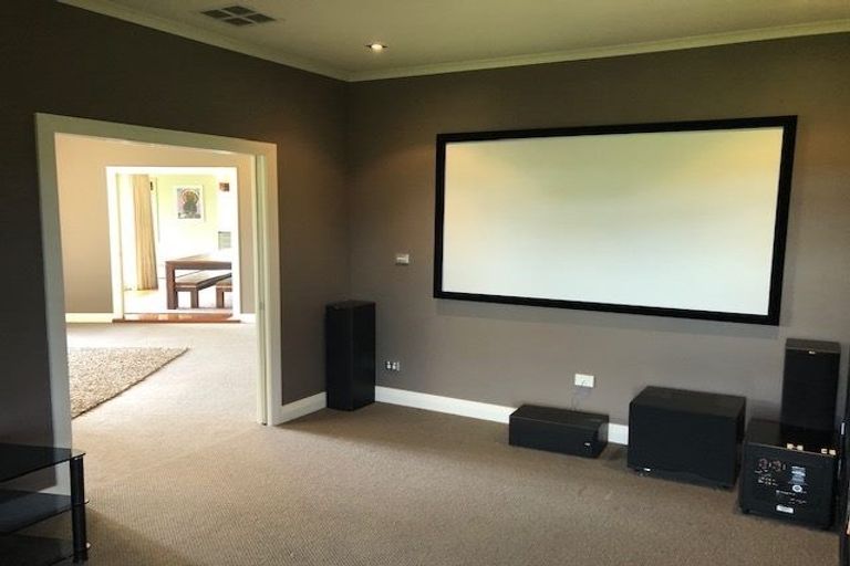 Photo of property in 15 Mcgiven Place, Coatesville, Albany, 0793