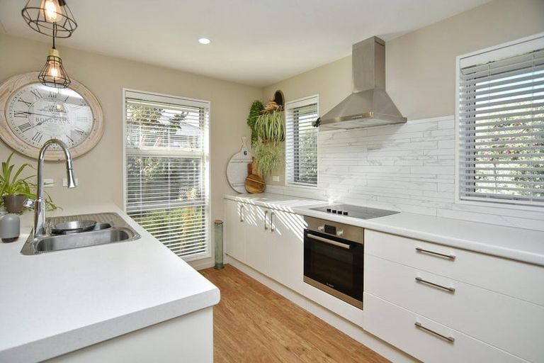 Photo of property in 12 Galatos Street, Rangiora, 7400