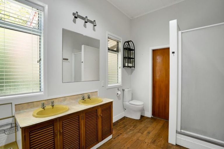 Photo of property in 25 Portia Street, Stratford, 4332