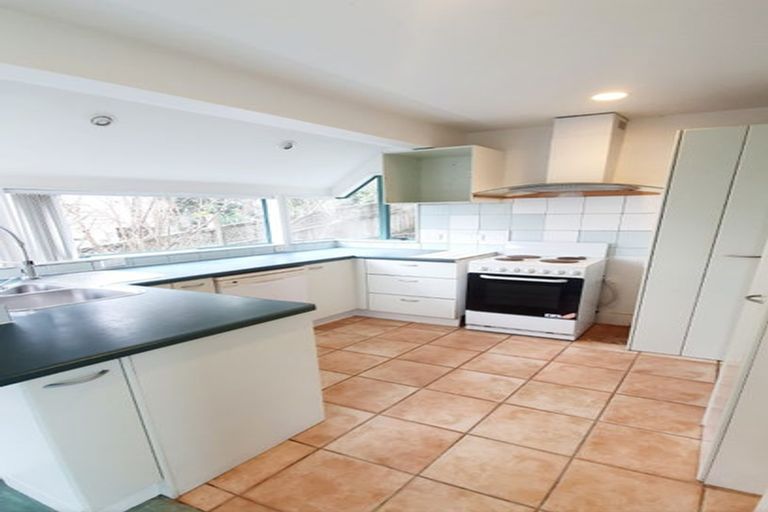 Photo of property in 1/38 Gulf View Road, Murrays Bay, Auckland, 0630