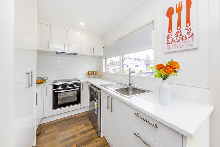 Photo of property in 4 Atkinson Avenue, Papatoetoe, Auckland, 2025