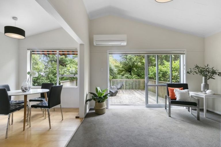 Photo of property in 65 Tirohanga Road, Tirohanga, Lower Hutt, 5010