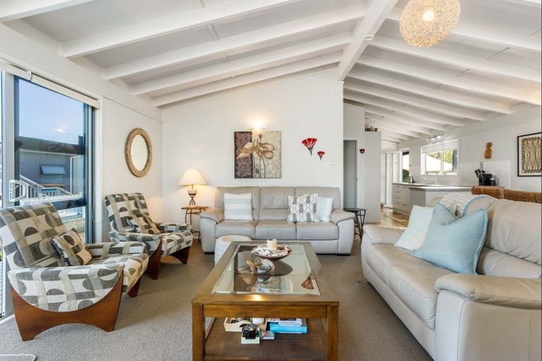 Photo of property in 103 Kotuku Street, Whangamata, 3620