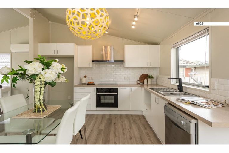 Photo of property in 652c Barbadoes Street, Edgeware, Christchurch, 8013