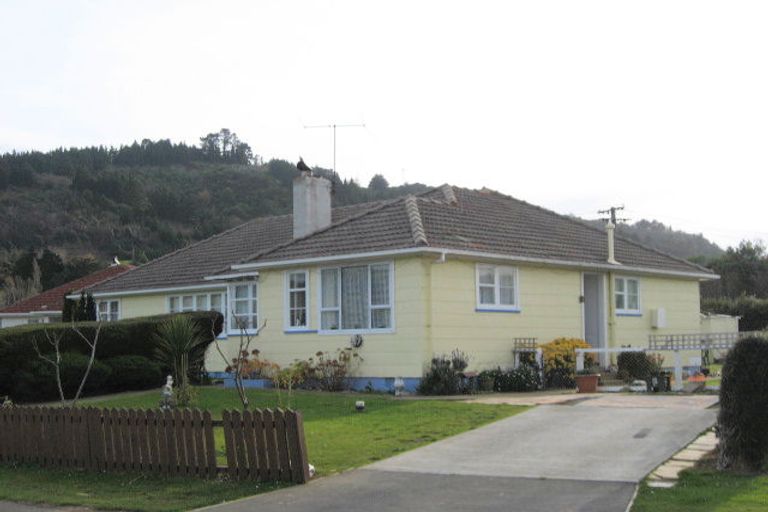 Photo of property in 27 Albertson Avenue, Port Chalmers, 9023