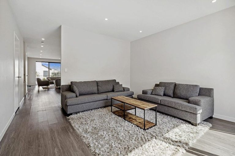 Photo of property in 4 Kea Road, Silverdale, 0932