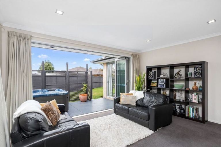 Photo of property in 61 Applefield Court, Northwood, Christchurch, 8051