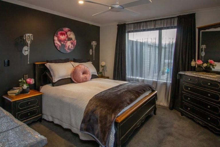 Photo of property in 21 Stoneleigh Drive, Solway, Masterton, 5810