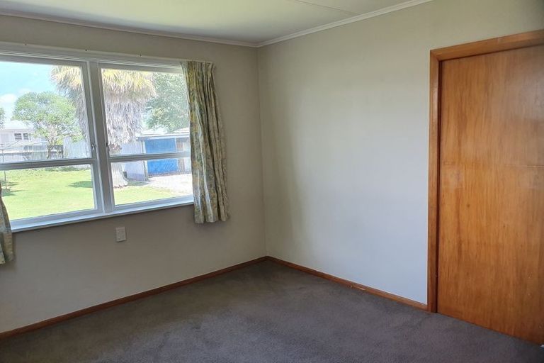 Photo of property in 130 Liverpool Street, Levin, 5510