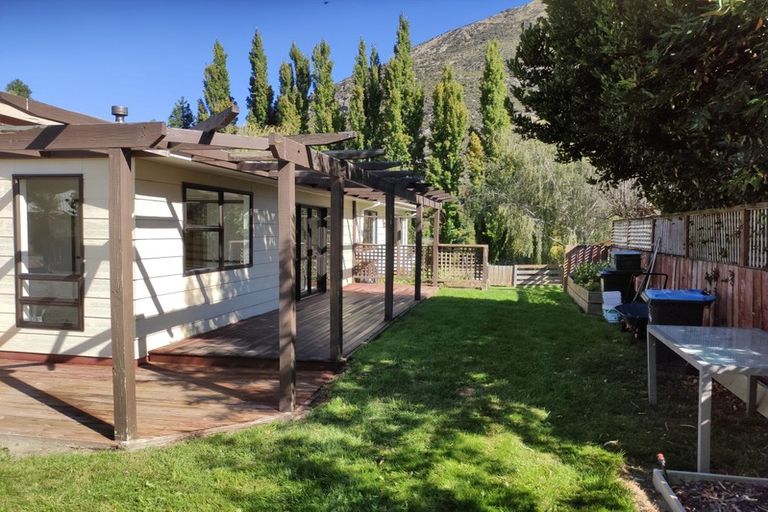 Photo of property in 13 Kawarau Place, Frankton, Queenstown, 9300