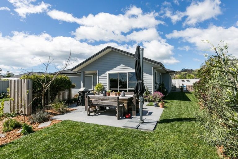 Photo of property in 75a Arataki Road, Havelock North, 4130