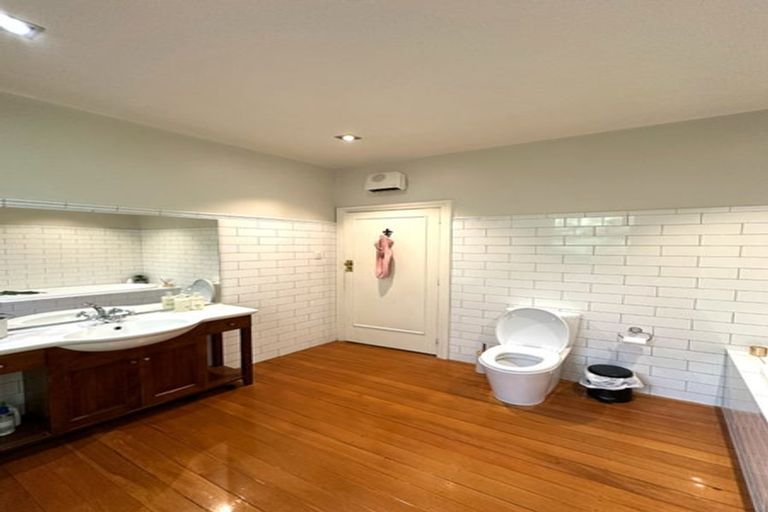 Photo of property in 10 Galway Avenue, Bryndwr, Christchurch, 8052