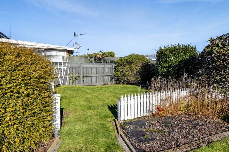 Photo of property in 25 Victoria Street, Hawera, 4610