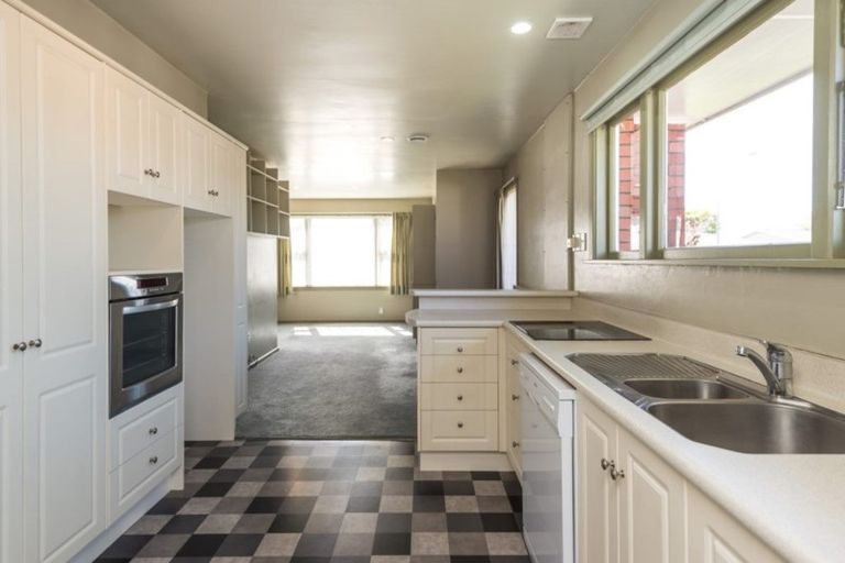 Photo of property in 147 Kendal Avenue, Burnside, Christchurch, 8053