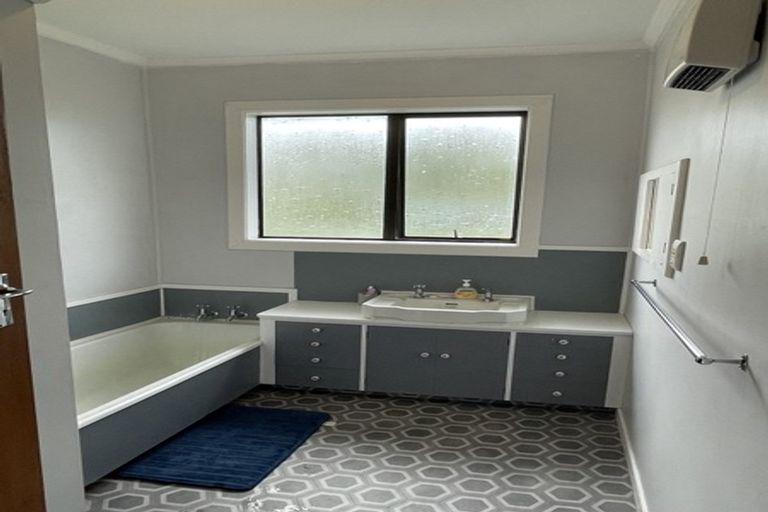 Photo of property in 36 Mackenzie Street, Winton, 9720