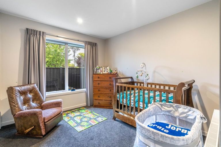 Photo of property in 25 Northside Drive, Waikiwi, Invercargill, 9810