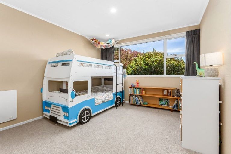 Photo of property in 11 Spinnaker Drive, Whitby, Porirua, 5024