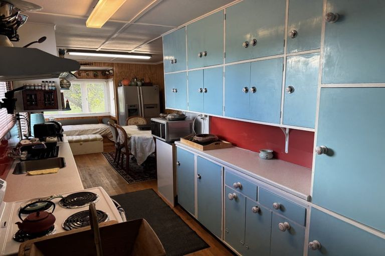 Photo of property in 41 Torkar Road, Clarks Beach, 2122