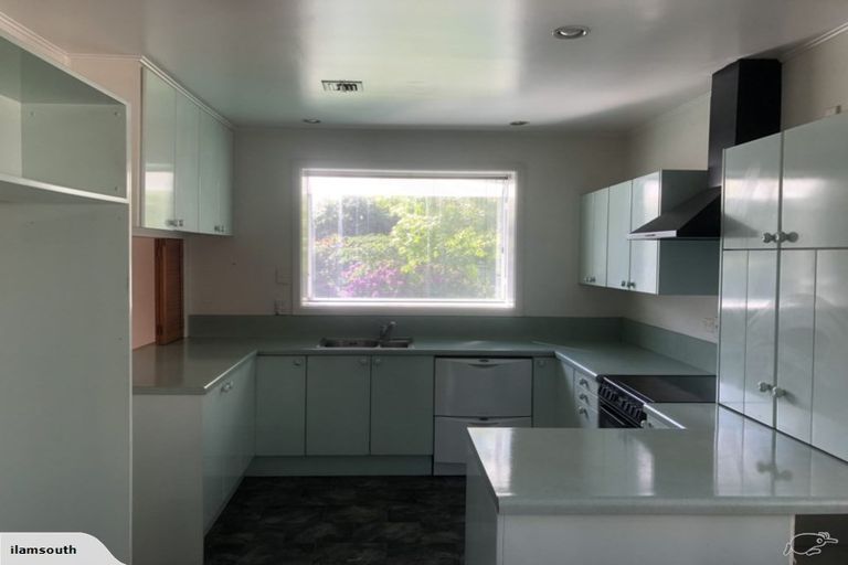 Photo of property in 124 Waimairi Road, Ilam, Christchurch, 8041