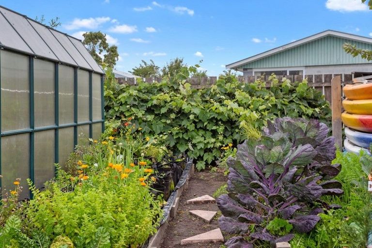 Photo of property in 11 Oban Place, Woolston, Christchurch, 8062