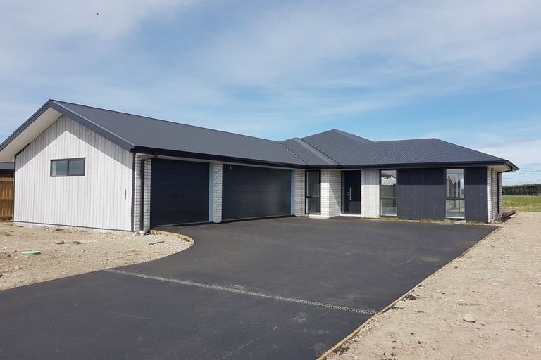 Photo of property in 11 Killead Avenue, Darfield, 7510