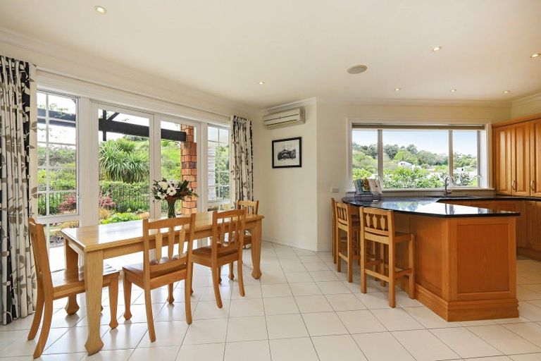 Photo of property in 109 Kent Terrace, Taradale, Napier, 4112