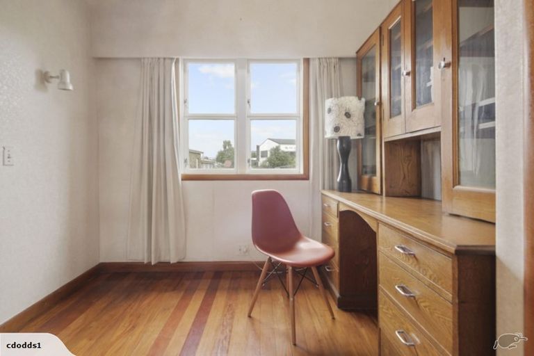 Photo of property in 19 Spring Street, Papatoetoe, Auckland, 2025