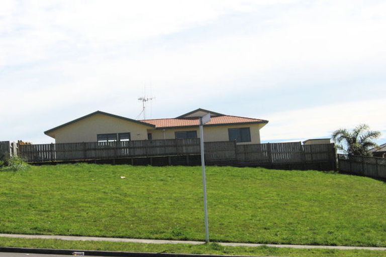 Photo of property in 8 Village Park Drive, Welcome Bay, Tauranga, 3112