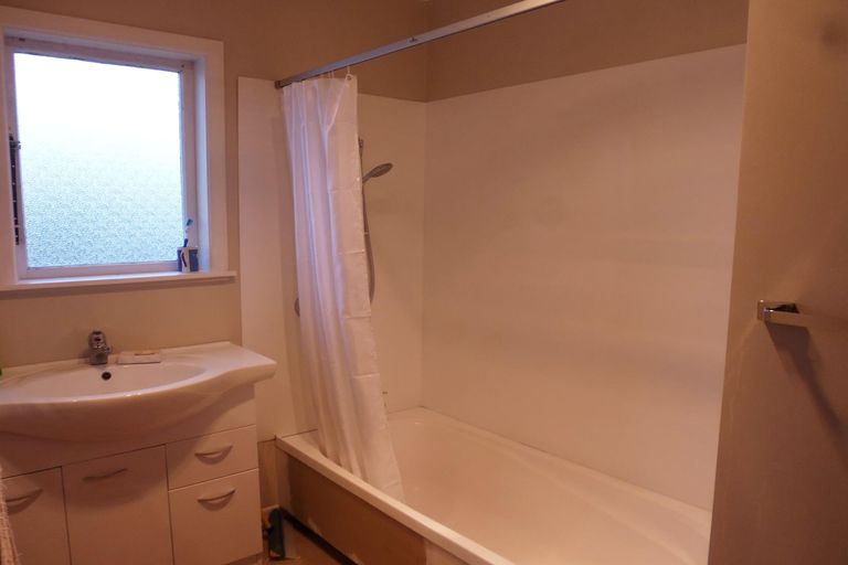 Photo of property in 2 Kowhai Avenue, Edgecumbe, 3120