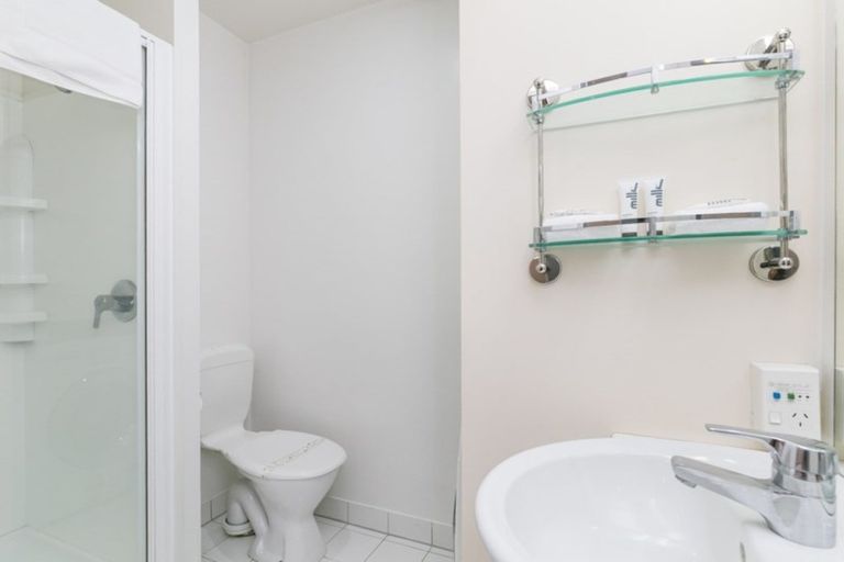 Photo of property in Terrace Garden Apartments, 5c/120 The Terrace, Wellington Central, Wellington, 6011