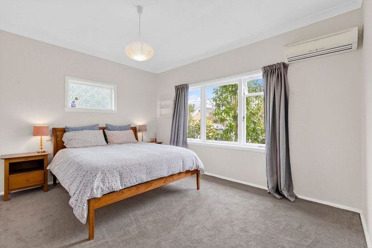 Photo of property in 30 Clare Street, Cambridge, 3434