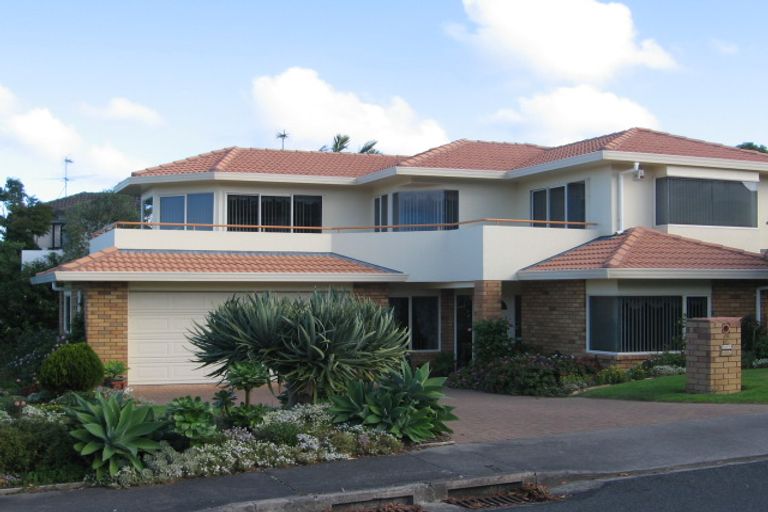 Photo of property in 2 Bluefin Way, West Harbour, Auckland, 0618