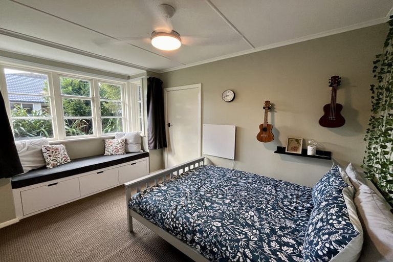 Photo of property in 14 Cecil Road, Tawa, Wellington, 5028