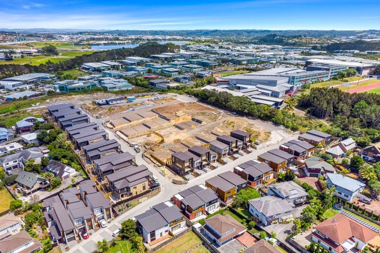 Photo of property in 6 Milenio Crescent, Windsor Park, 0632