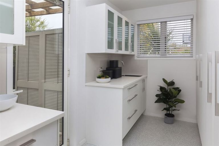 Photo of property in 104 Brookside Terrace, Bryndwr, Christchurch, 8053