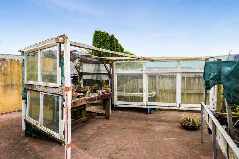 Photo of property in 50 Tawa Street, Hawera, 4610